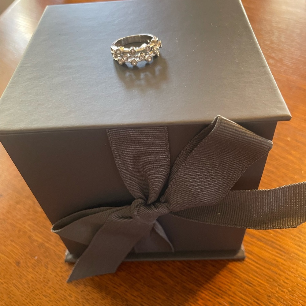 14K White Gold & Diamond Modernist Three Row Ring - Size 7 - Picture 3 of 12